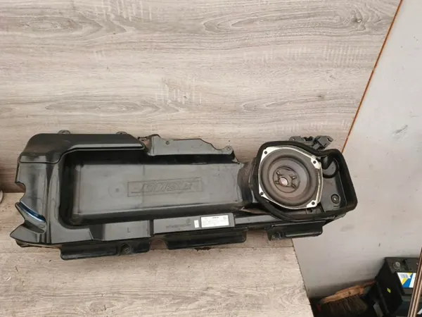 Altifalante porta dianteira esquerda Bose OEM 4F0035381D image 2