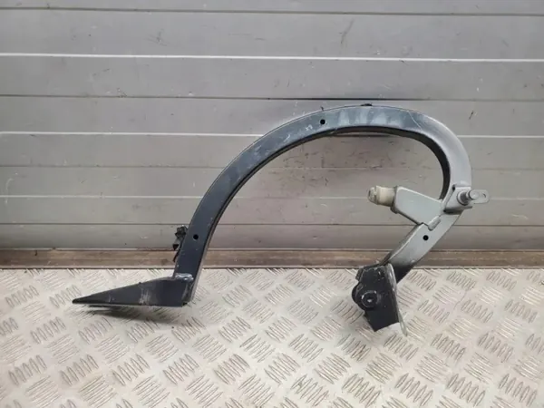 Audi A5 2017 Linke Seite Kofferraumklappe Scharnier OEM 8W6827301 image 3