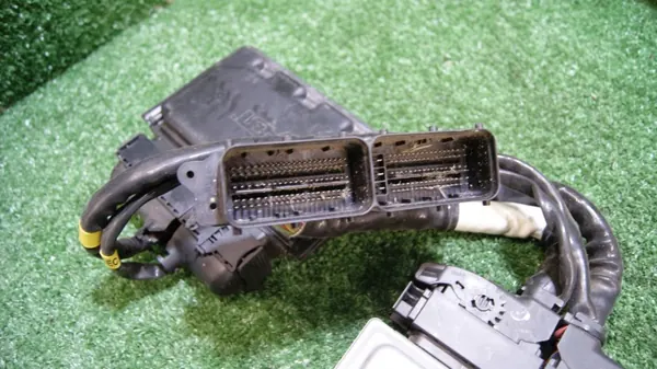 Moottorin ECU OEM 06K907425B Seat Leon Cupra CJX image 5