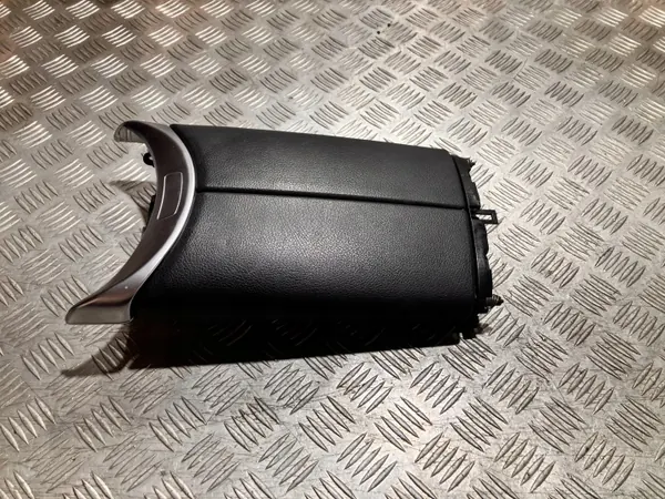 Mercedes C-Klasse W205 Armsteun OEM A2056800096 image 2