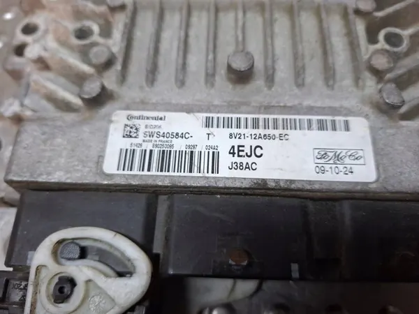 Motorregelaar 8V21-12A650-EC voor Ford Fiesta image 4