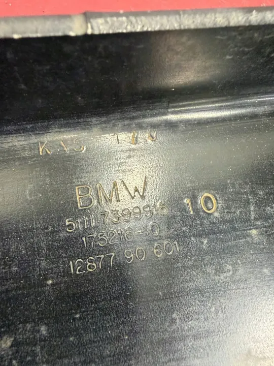 BMW OE 7399915 Kylarfästningspanel vänster sida image 3