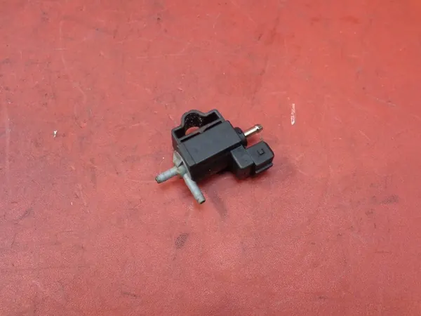 Válvula solenoide de vácuo Opel Corsa D 1.6 Turbo 55559239 image 2