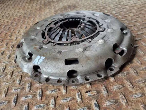 Volkswagen OE 03G 141 025 F Plaque de Pression d'Embrayage image 2