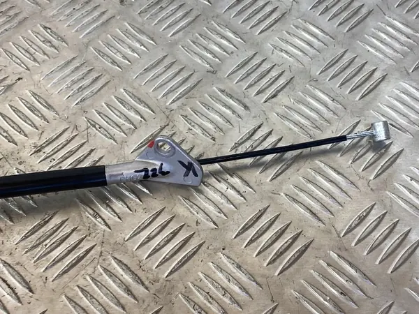 Câble de déverrouillage de frein à main Suzuki SX4 S-Cross 2023 OEM FOB36017 image 2