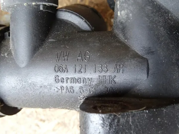 A3 8L TT 8N GOLF IV 1.8T Vesiputket 06A121133AH image 2