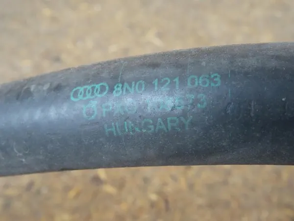 A3 8L TT 8N GOLF IV 1.8T Vesiputket 06A121133AH image 8