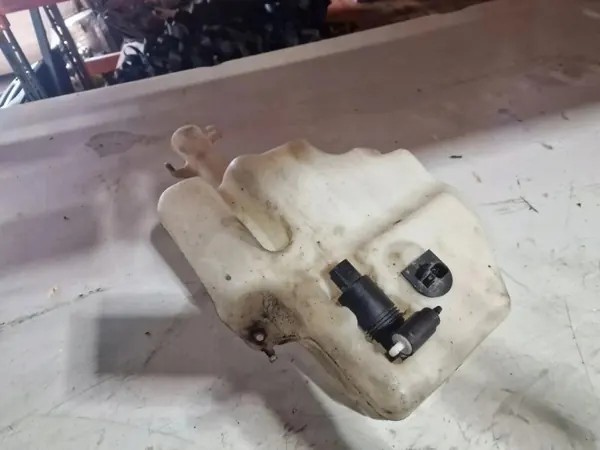 Scheibenwaschbehälter OEM 05113650AD für Dodge Grand Caravan image 4