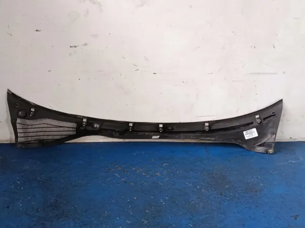 Fiat Grande Punto 3 tuulilasin tiiviste OEM 51748698 image 4