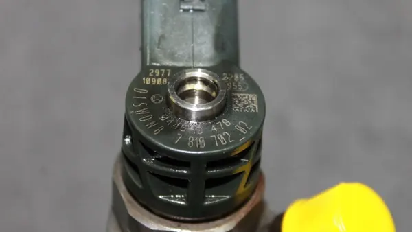 BMW F30 F10 F15 N57D30A 3.0D Componentes del Sistema de Combustible OEM image 6