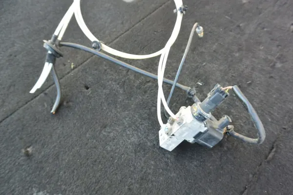 Distributeur Airmatic OEM Mercedes-Benz Classe E CLS image 10