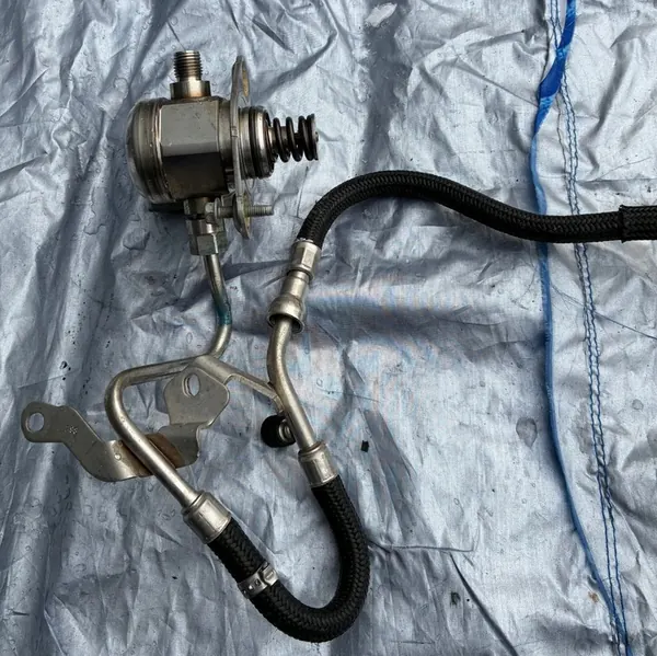 Polttoainepumppu Opel Astra J OPC 2.0T image 3