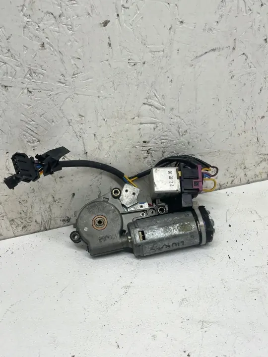 Motor de techo solar Audi Coupe OEM 40374712 - Usado image 4