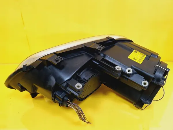 Oikea Etuvalaisin 1T0941006R VW Touran I image 7