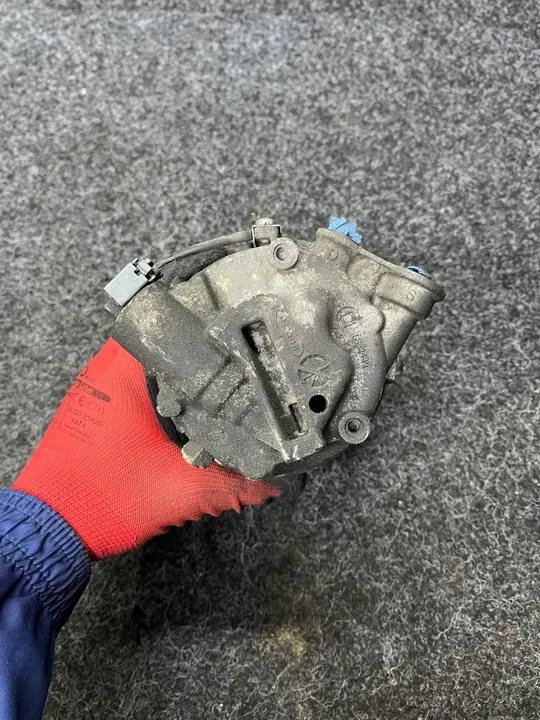 Ilmastointikompressori Opel Astra H Zafira B image 3