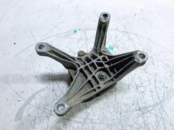 AUDI A5 F5 2.0 Gearbox Support OE 8W0399262AP image 3