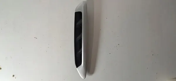 Entrée d'air d'aile droite BMW X3 G01 2023 OEM 8064806 image 2