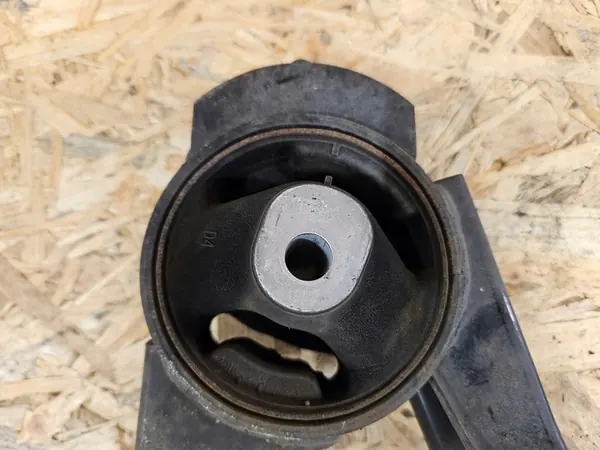 TOYOTA PRIUS III Supporto Motore D4 image 2