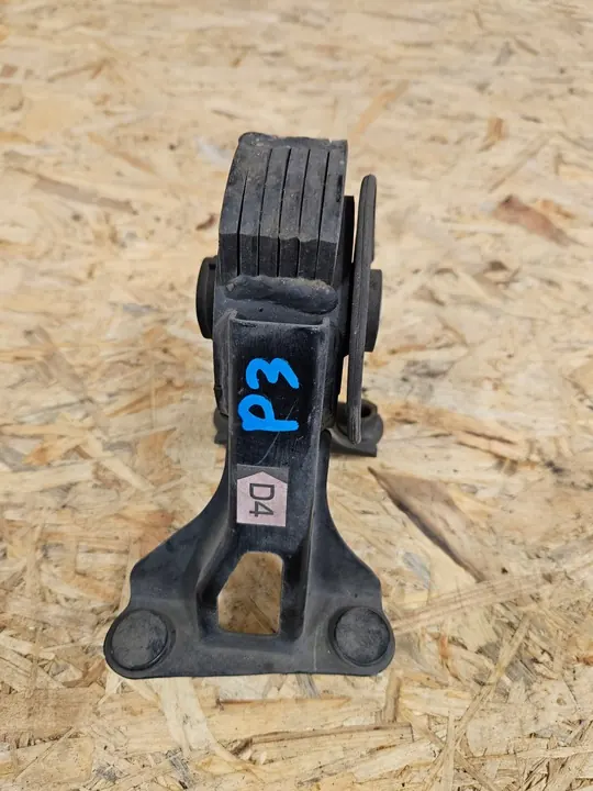 TOYOTA PRIUS III Supporto Motore D4 image 3