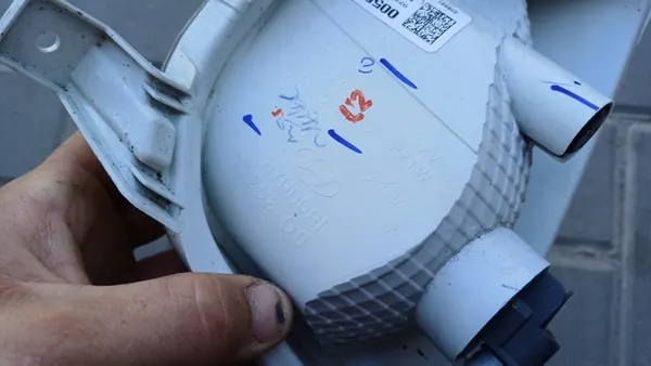 FARO DIREITO HYUNDAI I20 III image 5