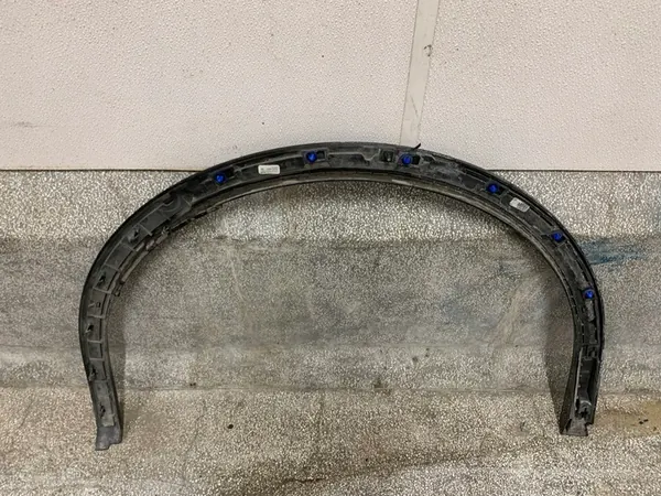 AUDI Q5 II Vasemman Takakaaren Verhoilu 80A853817A OEM image 2