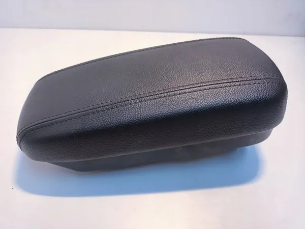 Accoudoir cuir OEM 1 pour Kia Rio 3 - Occasion image 2