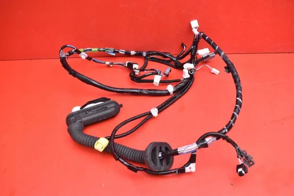 Harness Puerta Delantera Izquierda OEM 82152-42P00 - Toyota BZ4X image 2
