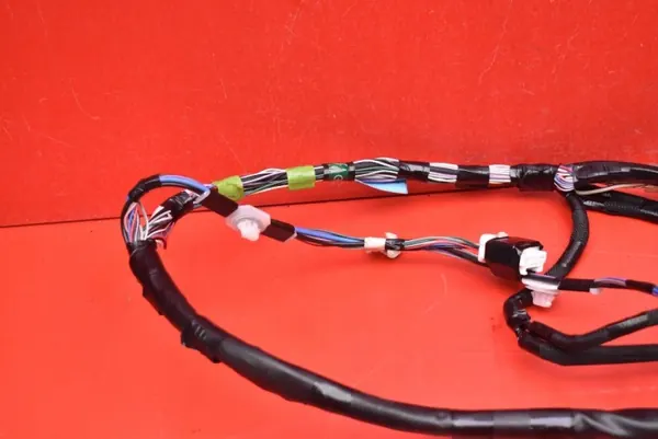 Harness Puerta Delantera Izquierda OEM 82152-42P00 - Toyota BZ4X image 3