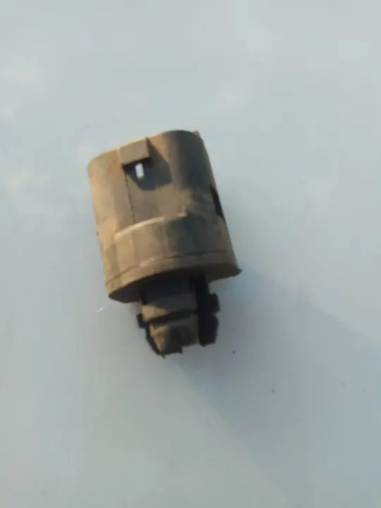 Sensor temperatura exterior Scania 0099009 - Usado image 2