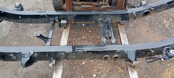 Gebrauchter Mercedes-Benz Rahmen OEM RAMA PODWOZIA W463 image 3