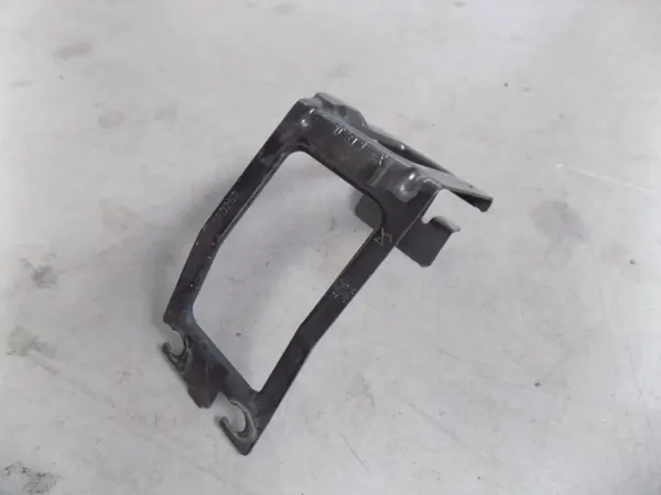 OEM 207312F Cache Serrure Capot Peugeot 2008 II image 2