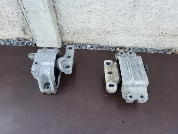 SKODA OCTAVIA II 04-08 Engine Mount + Gearbox Mount 1K0199262AL image 2