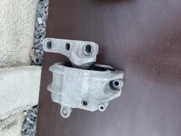 SKODA OCTAVIA II 04-08 Engine Mount + Gearbox Mount 1K0199262AL image 4