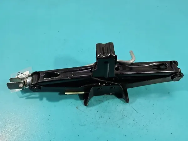 Begagnad Trapezformad Bilsjacks Citroen C5 Aircross image 3