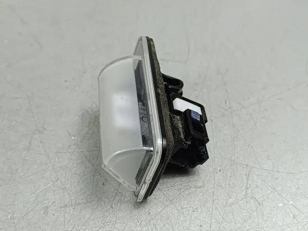 Subaru Forester SK Luz de Placa image 6