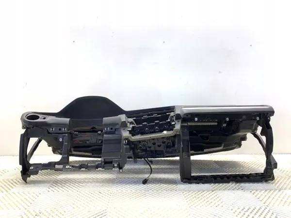 Tableau de bord OEM 5G1858295 pour VW Golf VII Hatchback image 4