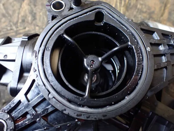 Thermostat OEM 256002M030 pour Hyundai Elantra VII image 5