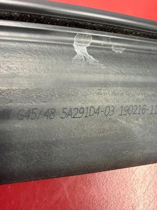 BMW X3 G45 Motorhuvestätsning OEM 5A291D4 - Begagnad image 3