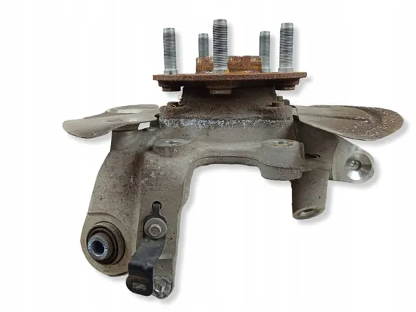 Jeep Taka pyörännavan OEM 68401942AB - Käytetty image 4