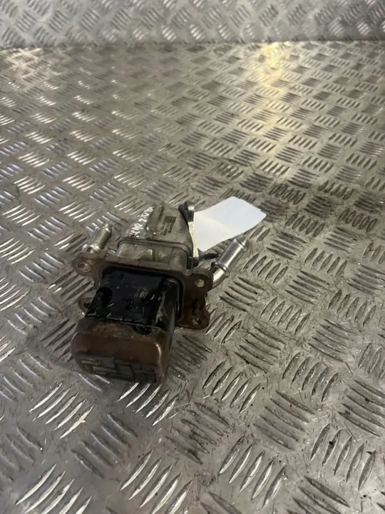 Refroidisseur EGR Volvo XC90 2020 OEM 32240785 image 7