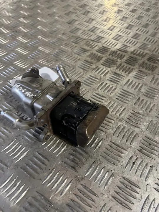 Refroidisseur EGR Volvo XC90 2020 OEM 32240785 image 8