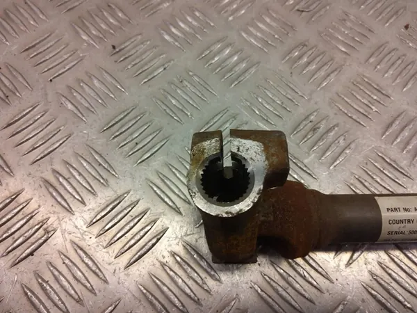 Jeep Renegade 2018 Universal Joint Drive Shaft / Cross image 6