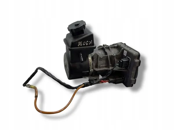 Mercedes-Benz ML W164 3000cm3 2007 Servostyrningspump A0021677 image 3