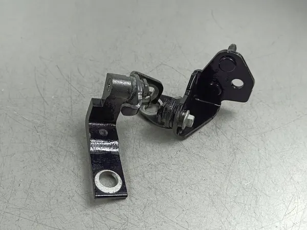 ntertürscharniere Ford Escape IV 2022 FOB52673 image 1