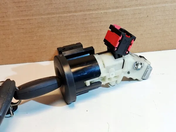 Renault Twingo III Avain 487009186R image 4