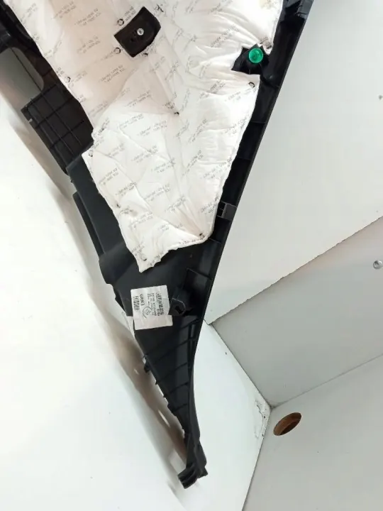 OEM 85740N7100 Tapicería Maletero Derecho Trasero - Usado image 8