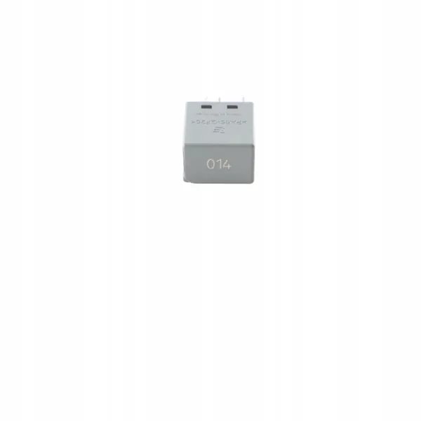 Mercedes Sprinter Relais OEM A0019820823 - 4 Pins image 4