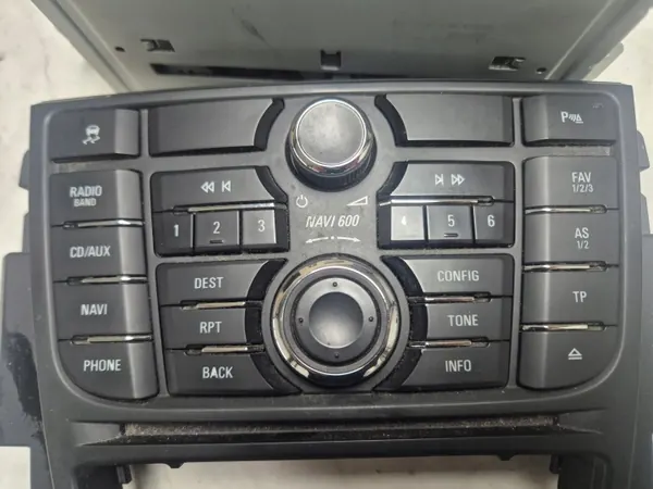 Opel Astra J Radio-Panel OEM 13360093 - Gebraucht image 2