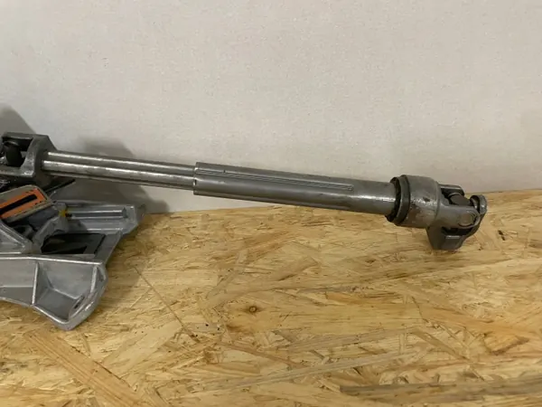 Verrou de colonne de direction Volvo OEM 32246782 image 3