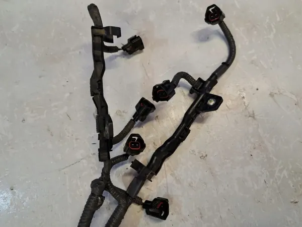 Lexus RX Hybrid ruiskutusputket OEM 8212748020F image 4